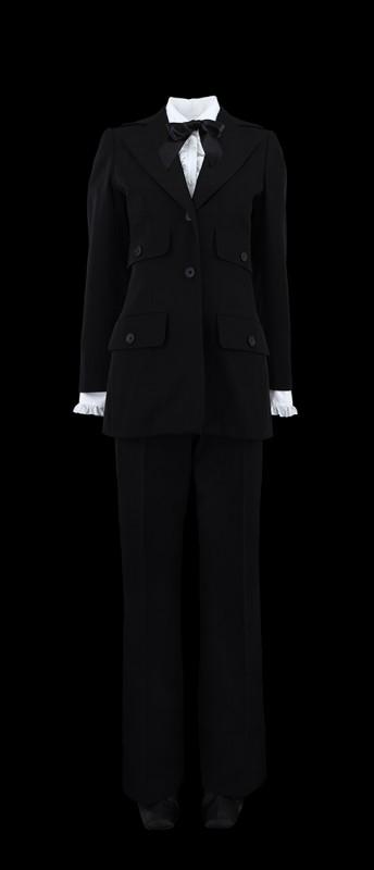 Yves Saint-Laurent _b